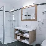 Отель Landhotel - Hotel & Brauereigasthof Schneider Эссинг